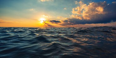 Sanctions against Russia: Entry into Force of the EU Ban on Petroleum Products Derived from Russian Origin Crude Oil